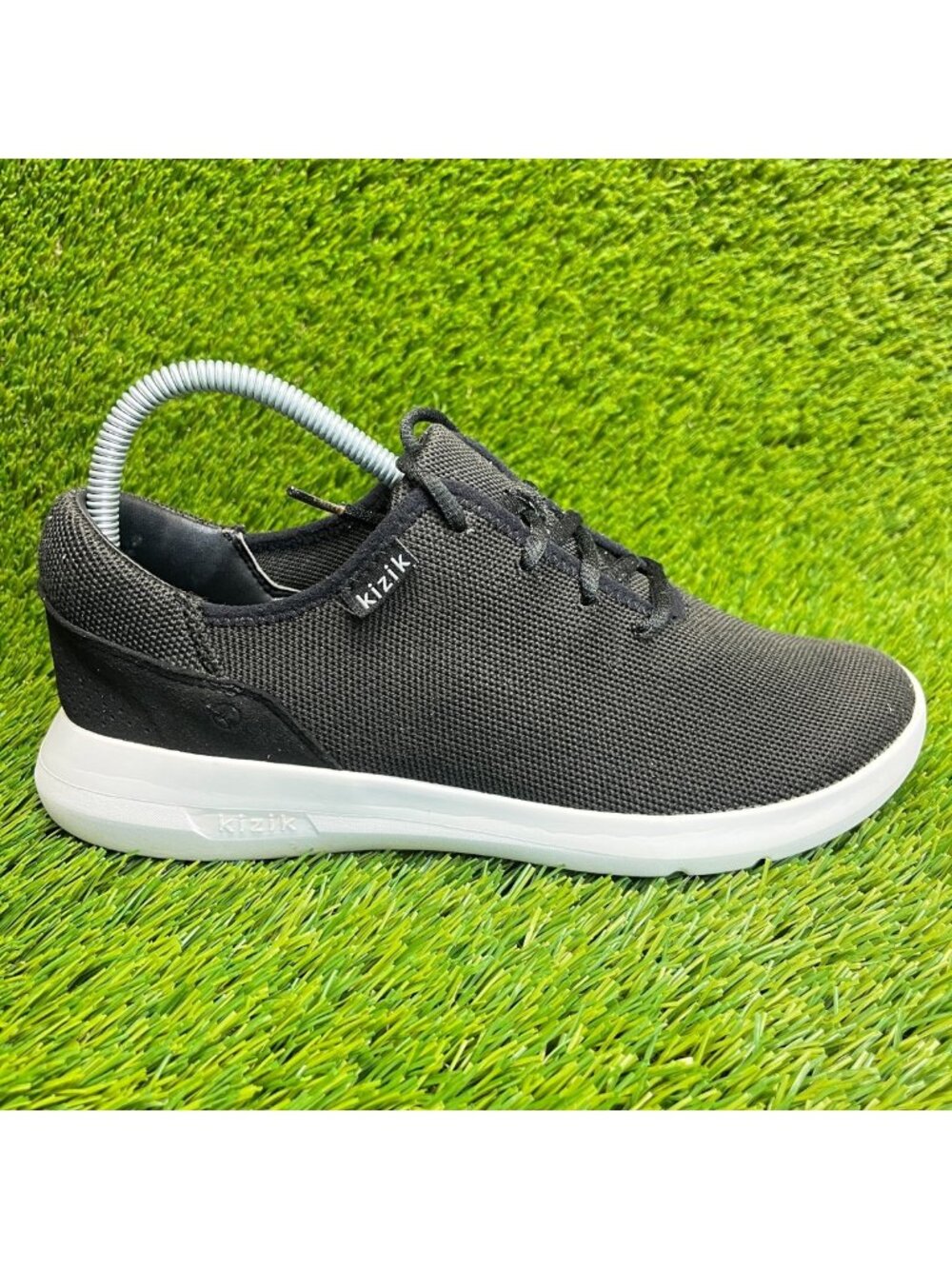 Kizik Madrid Eco Knit Womens Size 9 Black White Athletic Running Shoes‎ Sneakers